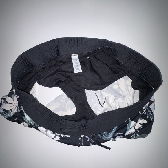 Athleta Black & White Tropical Floral Swim Shorts Swimsuit Bottom Size Large - Picture 8 of 8